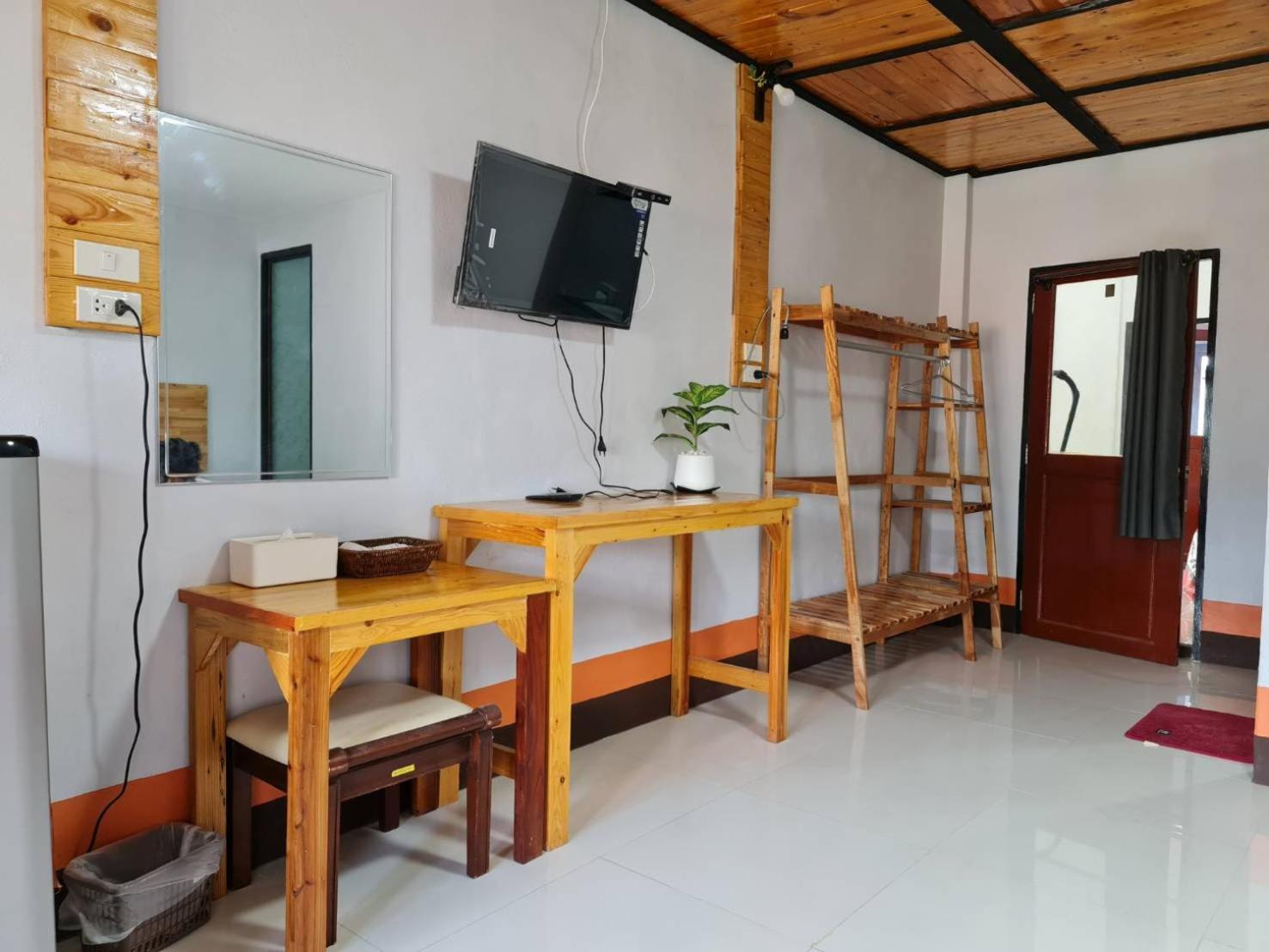 Mookboonchu Guesthouse ,Kohmook Trang Ko Mook Bagian luar foto